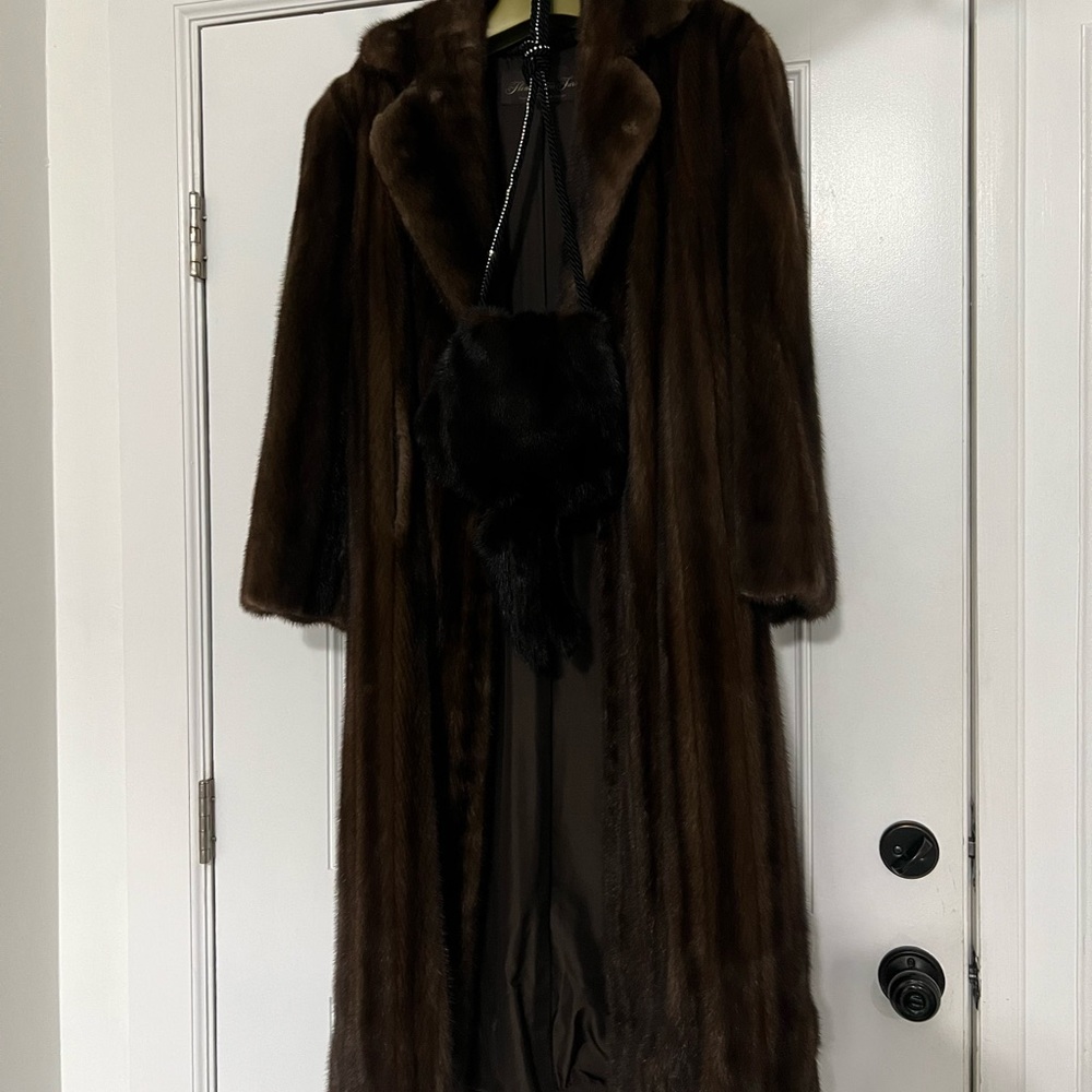 Flemington furs mink jacket & purse $175
